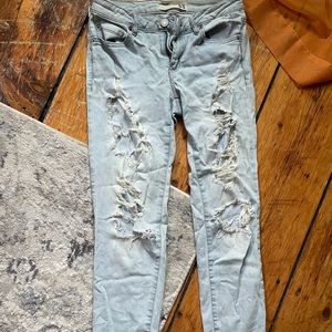 favorite pair of jeans, don’t fit me anymore🤧❤️